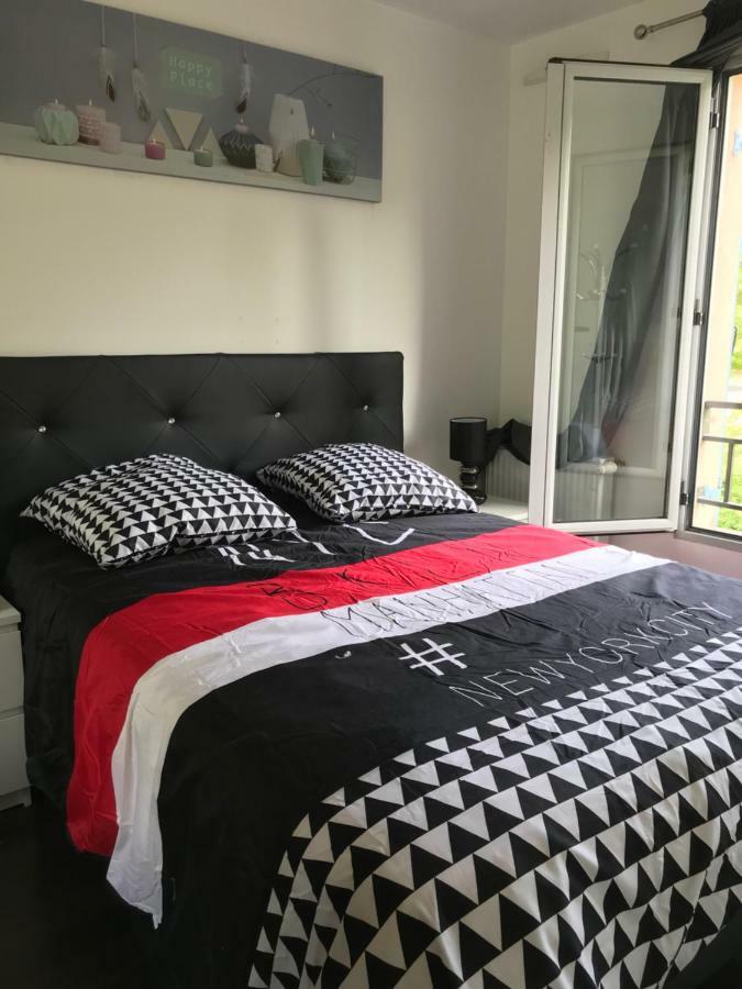 Chambre D'Hotes Proche De Disneyland Et Pas Loin De Paris Bussy-Saint-Georges Eksteriør billede